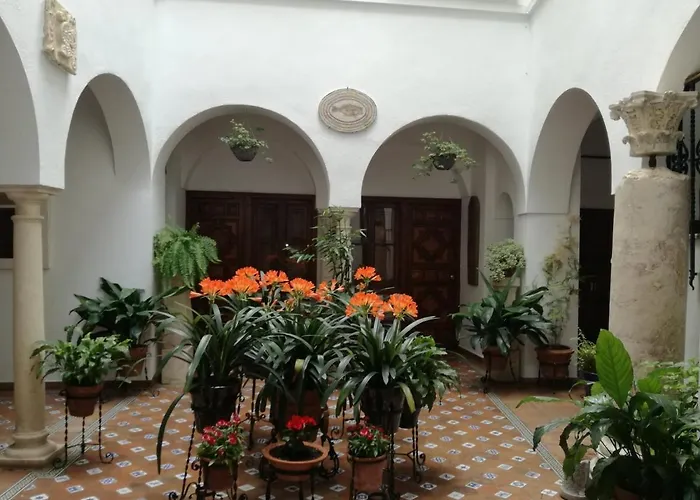 Torre De La Mezquita *