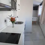 Torre De La Mezquita Apartment *