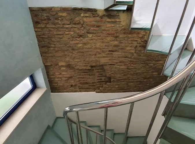 Апартаменты Torre De La Mezquita *